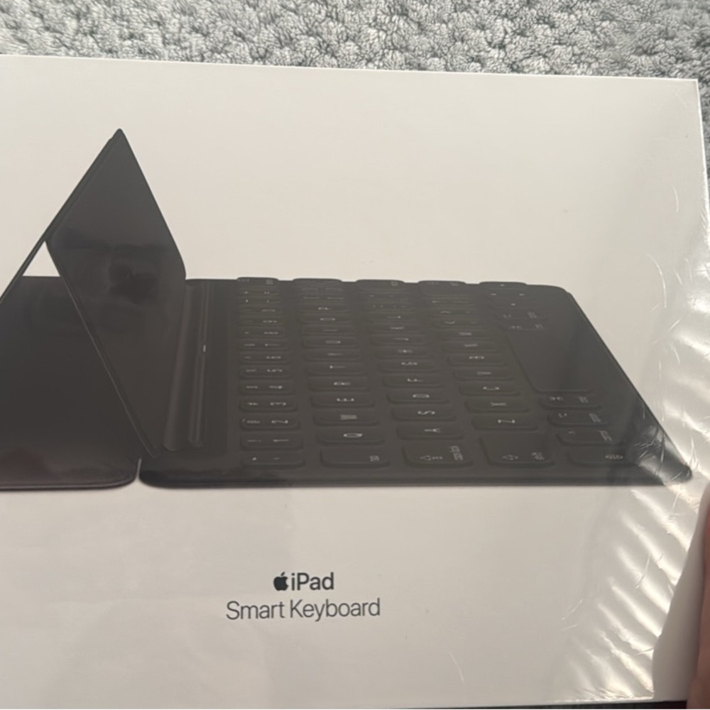 Apple iPad Smart Keyboard - Dark Gray